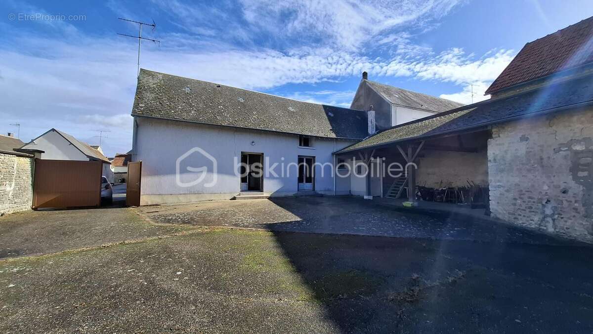 Maison à SERMAISES
