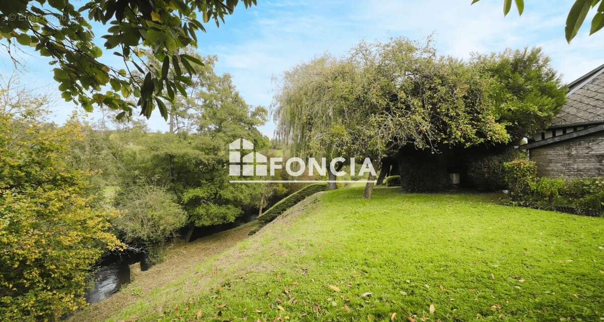 Maison à LES AUTHIEUX-SUR-CALONNE