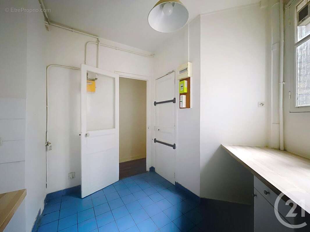 Appartement à PARIS-14E