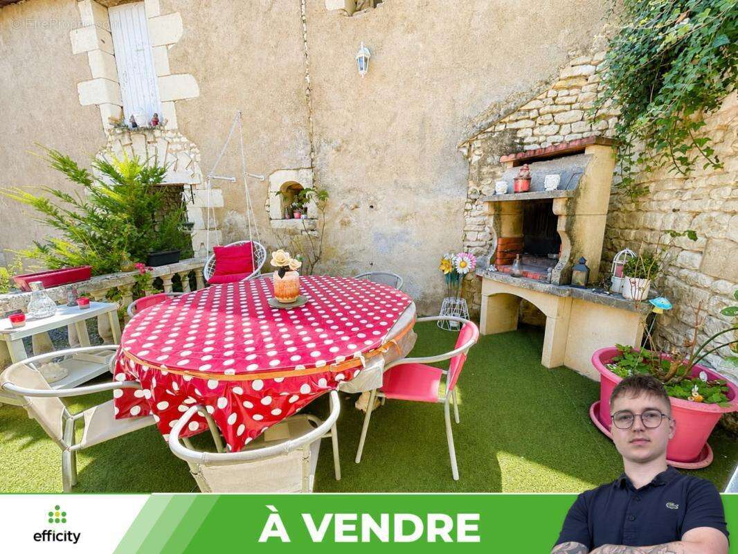 Maison 151 m² à Monts-Sur-Guesnes  - photo 9