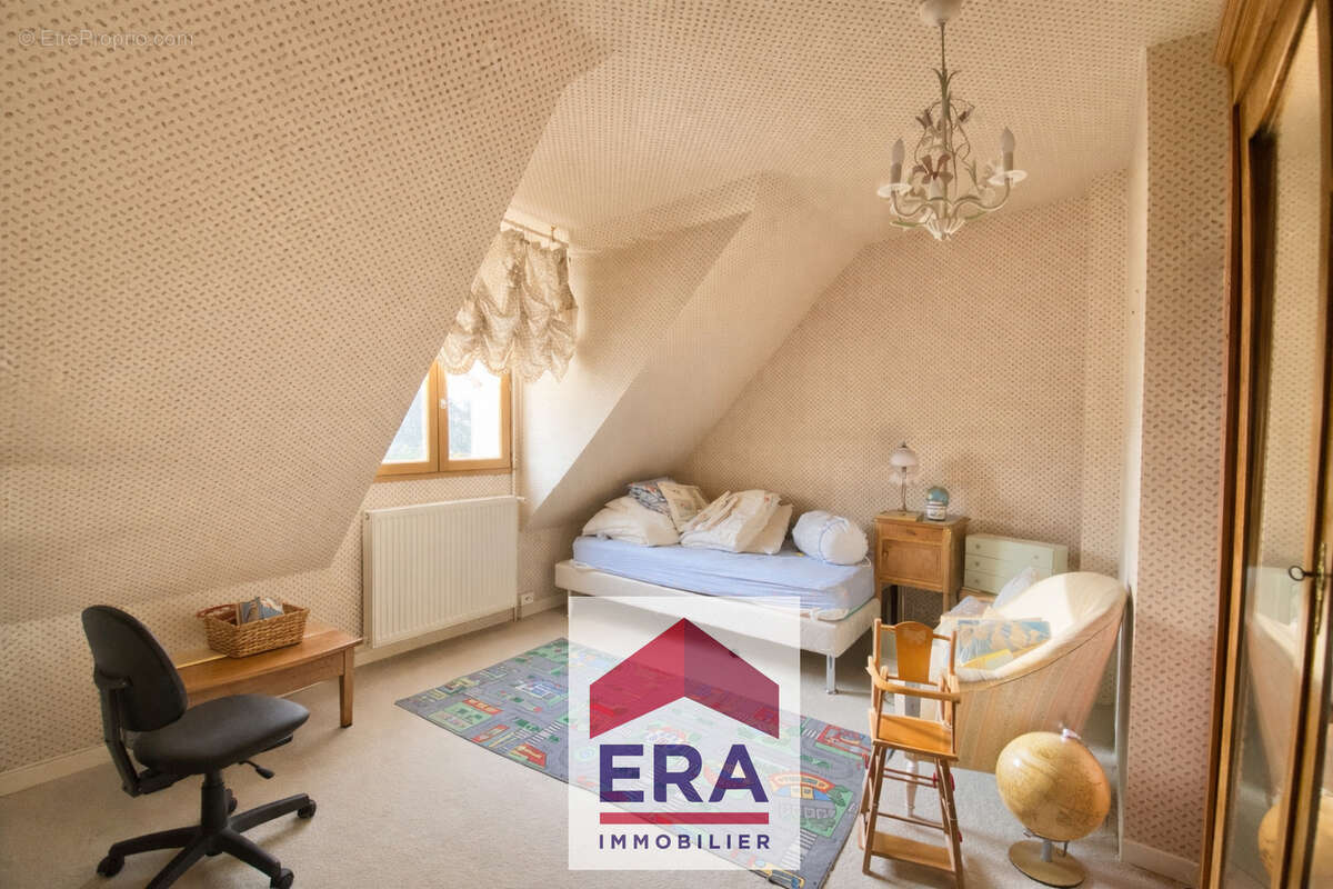 Maison à SARTROUVILLE