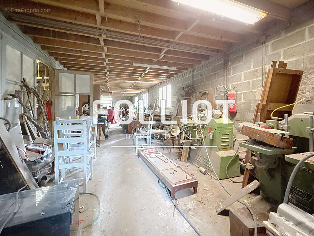 Commerce à TORIGNI-SUR-VIRE