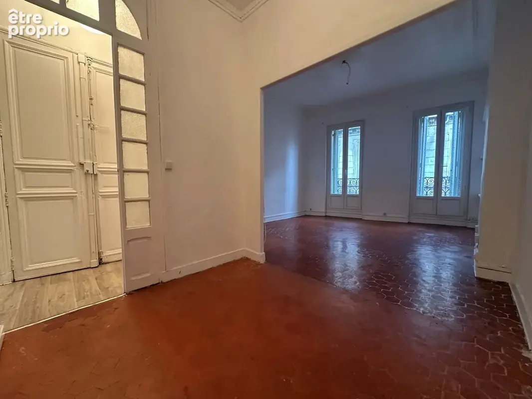 Type 2/3 - 55 m2 - rue d'italie - prefecture 13006 - vide - residence principale - photo 5