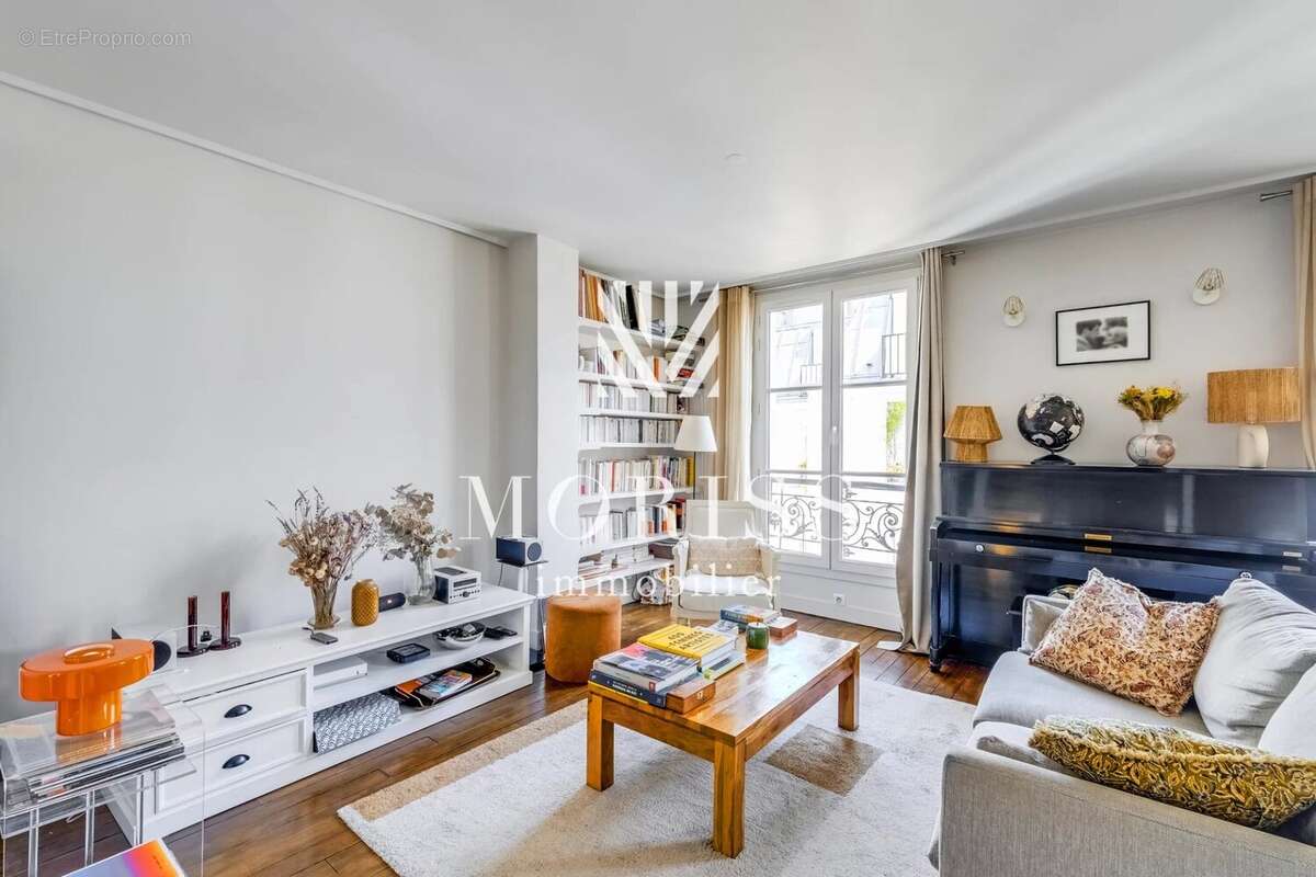 Appartement à PARIS-9E