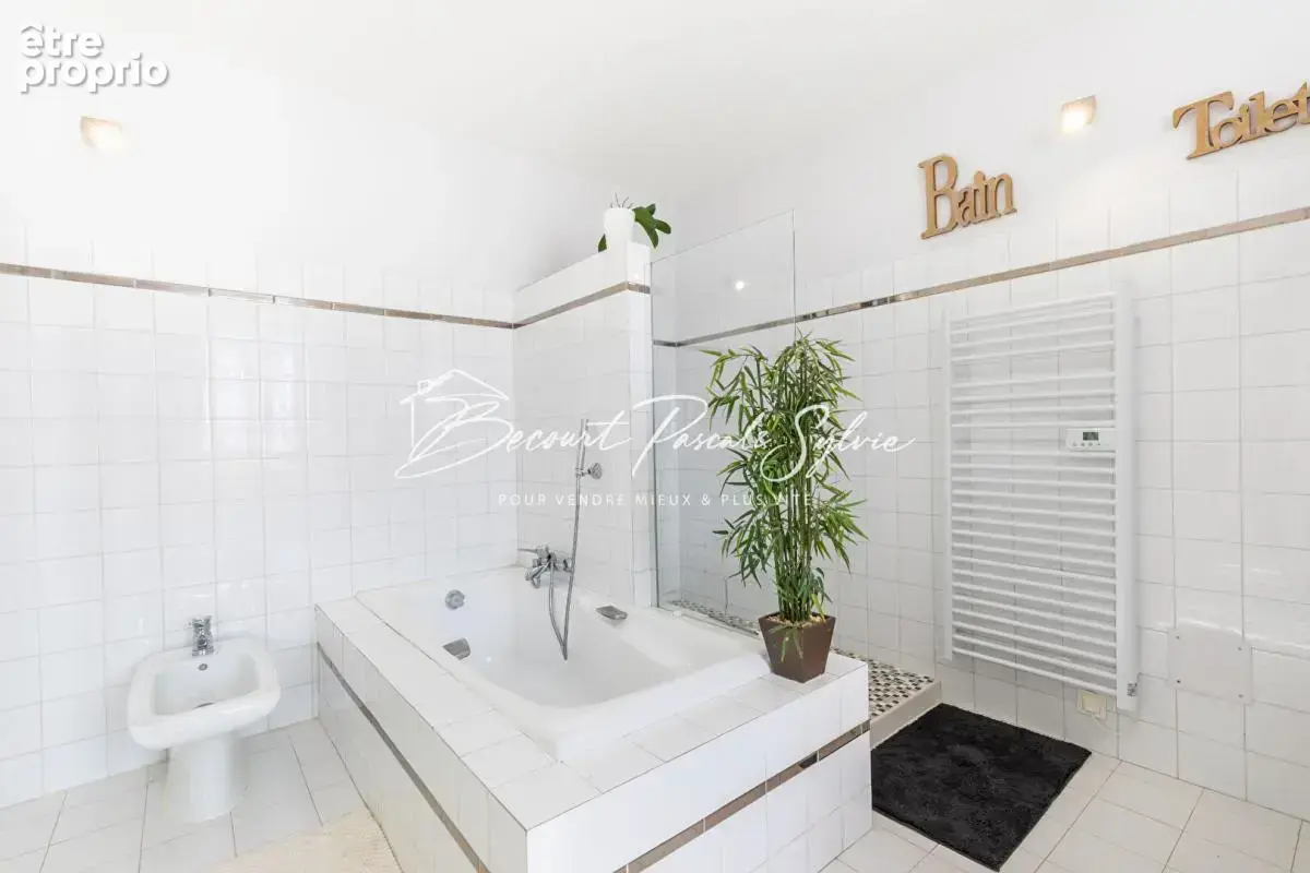 Velleron -ancienne bergerie de caractère - 208 m² -piscine - nouveau prix - photo 16