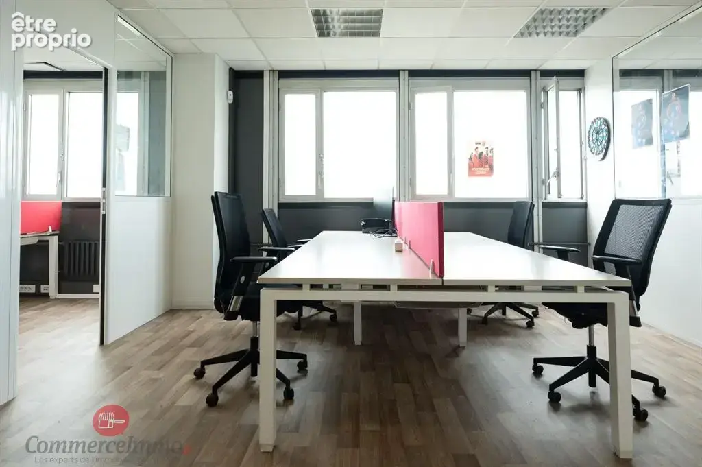 Murs d'un plateau de bureaux de 324 m2 à prix très concurentiel 530 000€ + 6 places de parkings - photo 10
