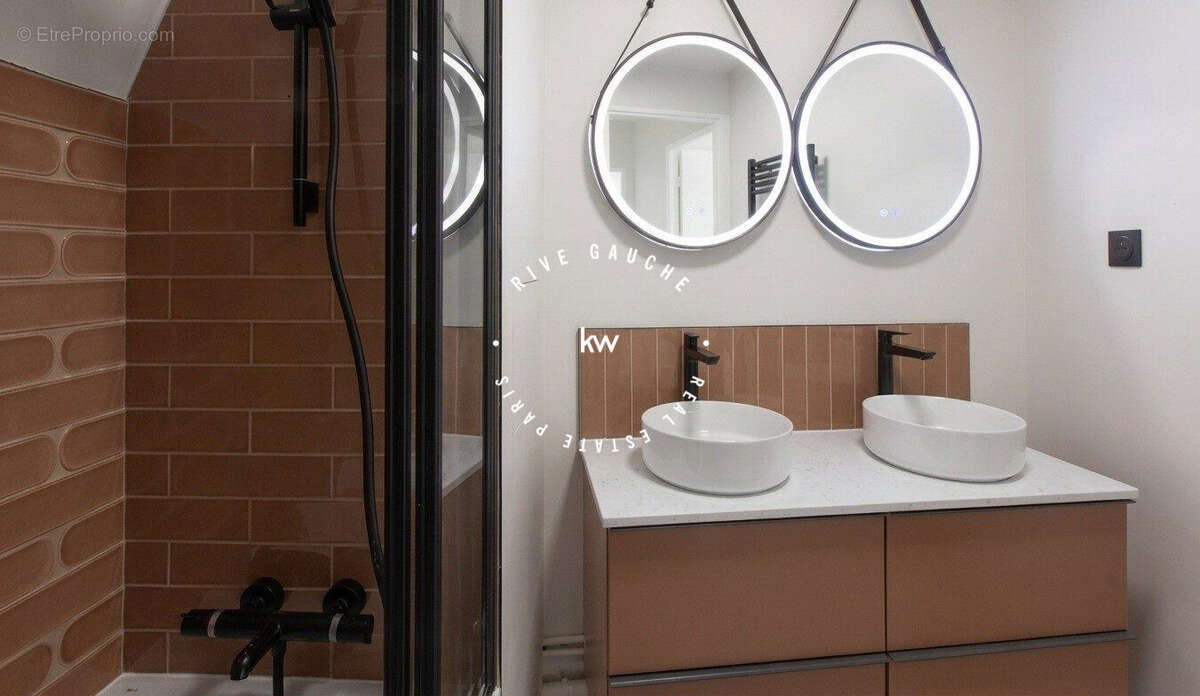 Appartement 70 m² à Paris-7e  - photo 7