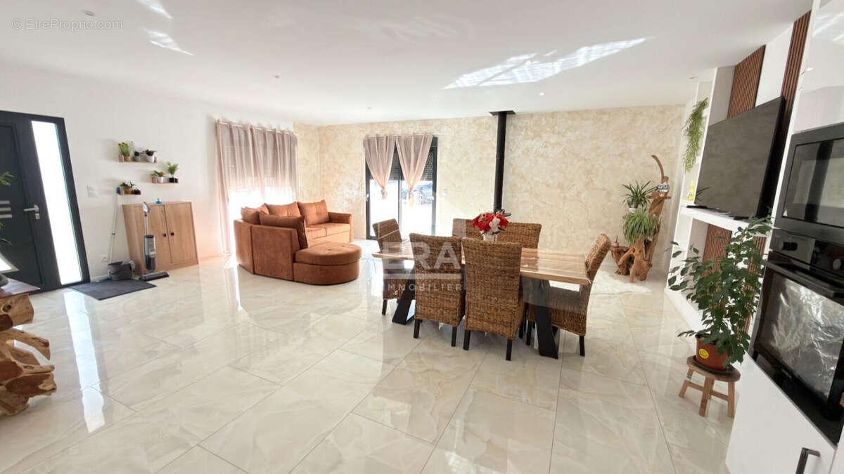 Maison à BONCHAMP-LES-LAVAL