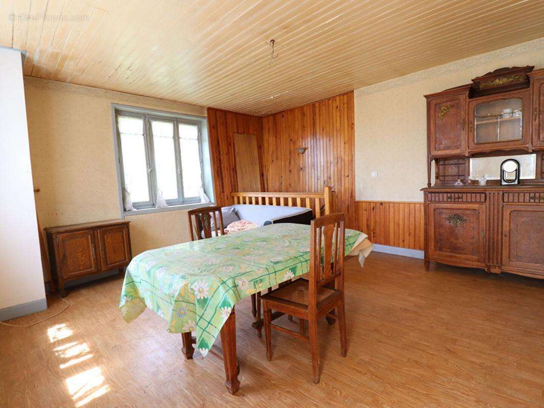 Maison à AUBUSSON-D&#039;AUVERGNE