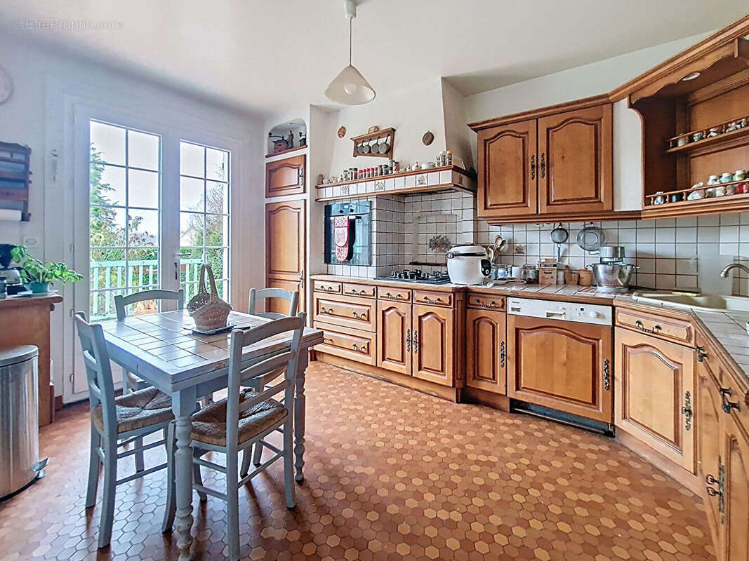 Maison à LES VENTES