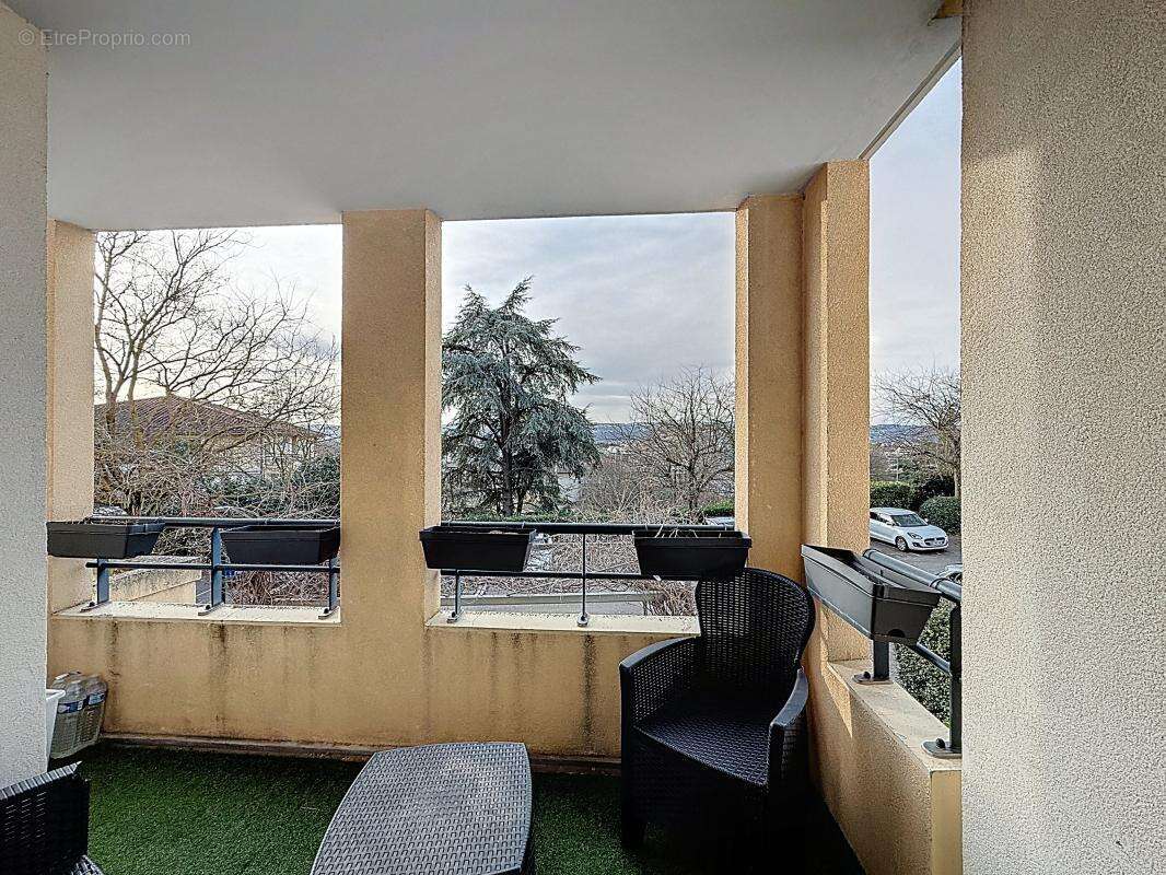 Appartement à GRIGNY