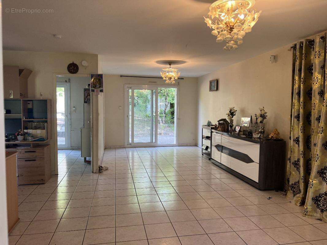 Maison à CHATELLERAULT