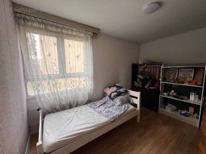 Appartement à SURVILLIERS