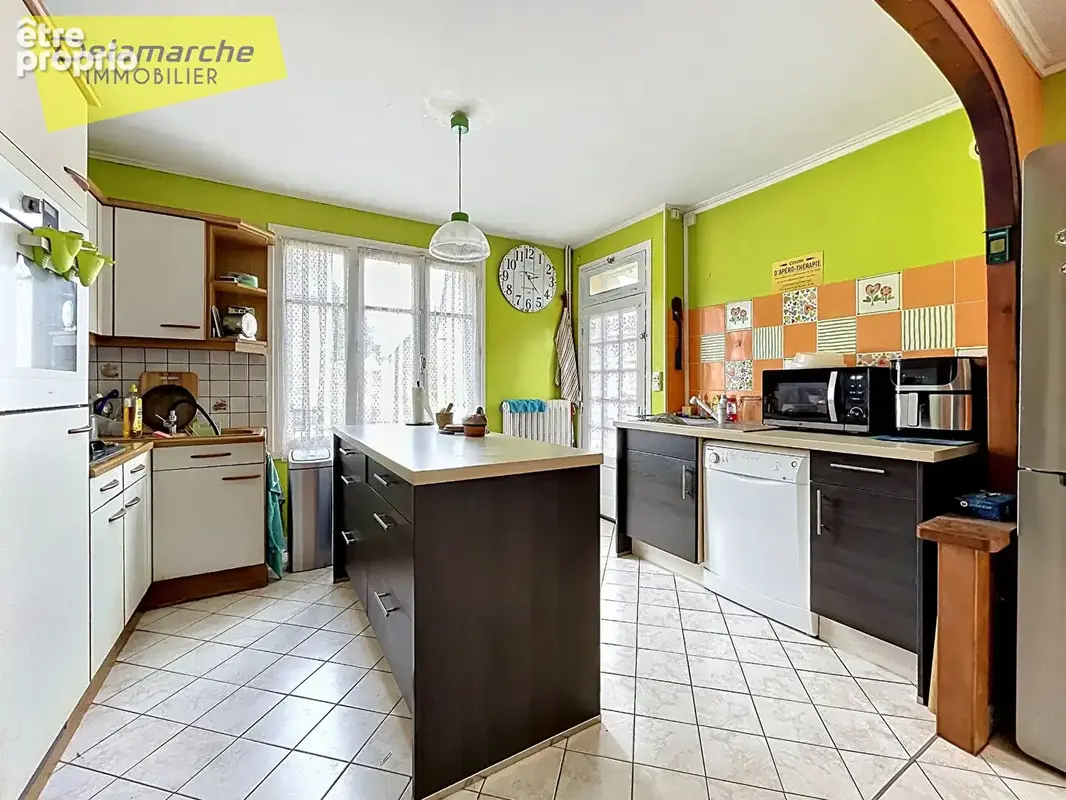 Maison - 4 chambres - Grand garage pour activité professionnelle - La Croix Avranchin - photo 2