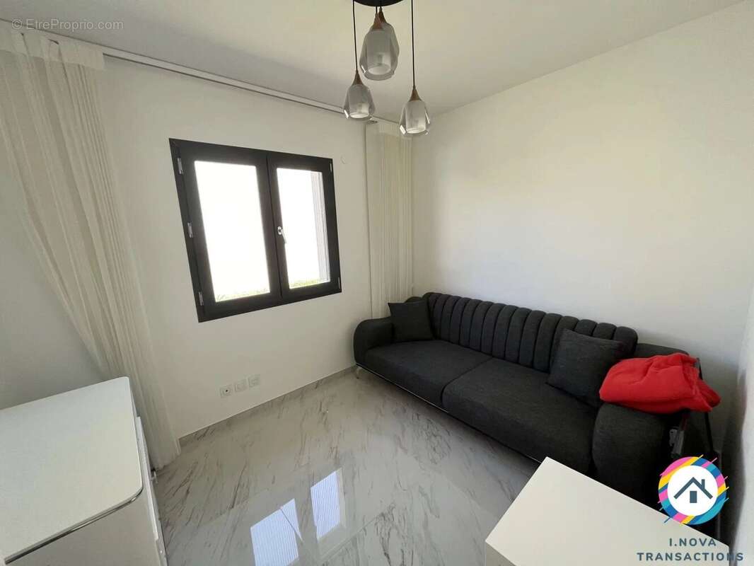 Maison à LA CHAPELLE-DE-GUINCHAY