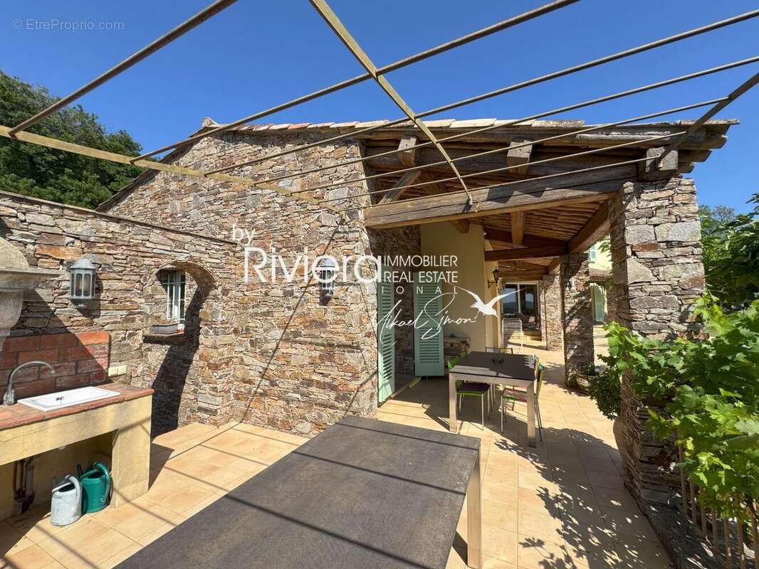 Maison à CAVALAIRE-SUR-MER