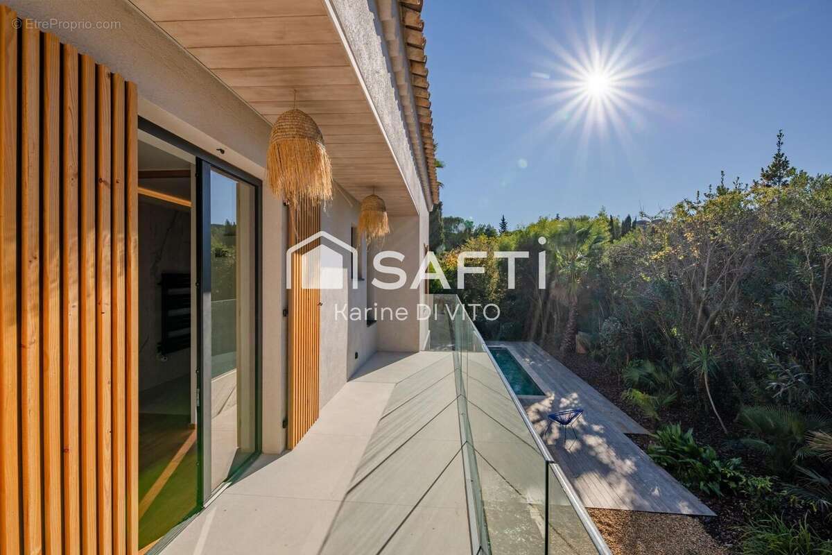 Photo 8 - Maison à LA CROIX-VALMER