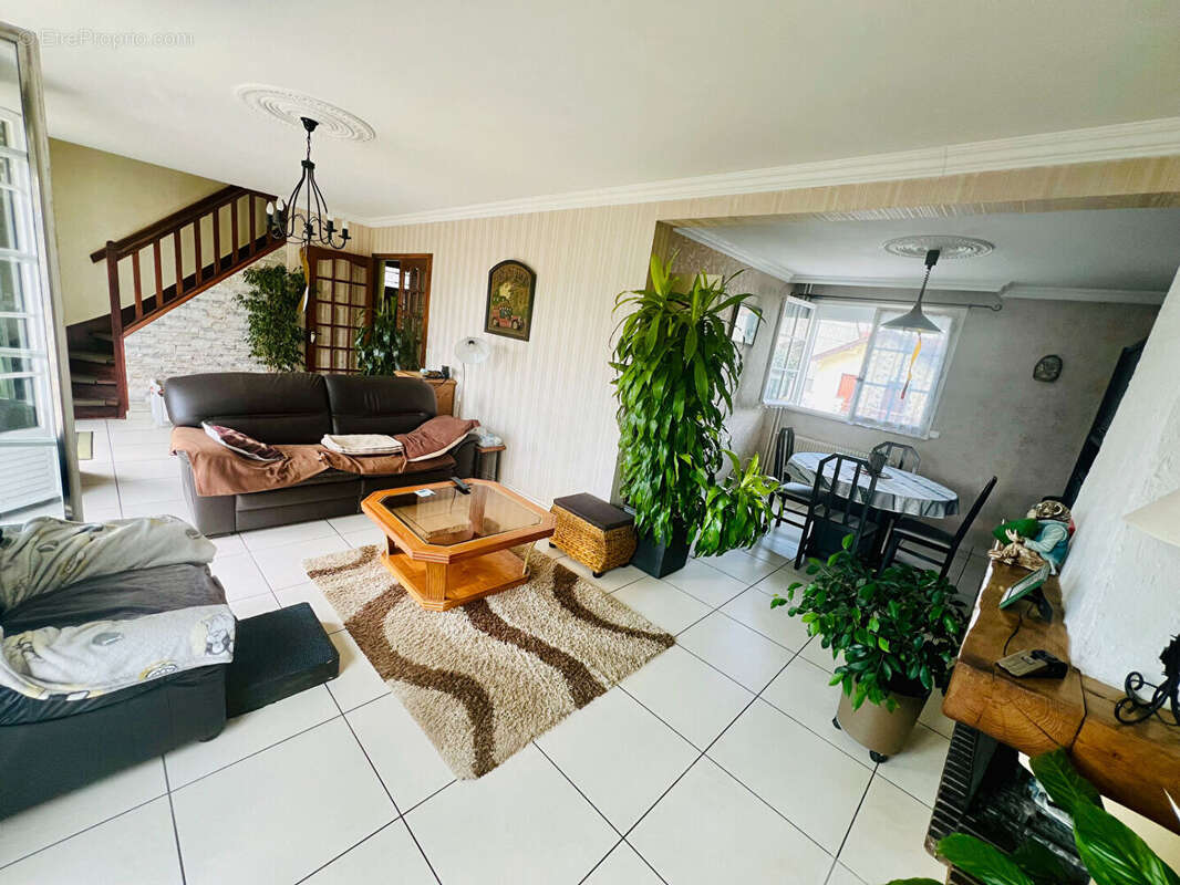 Maison à MITRY-MORY