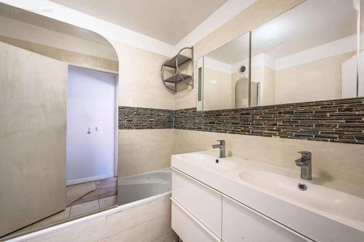 Appartement à SEVRES