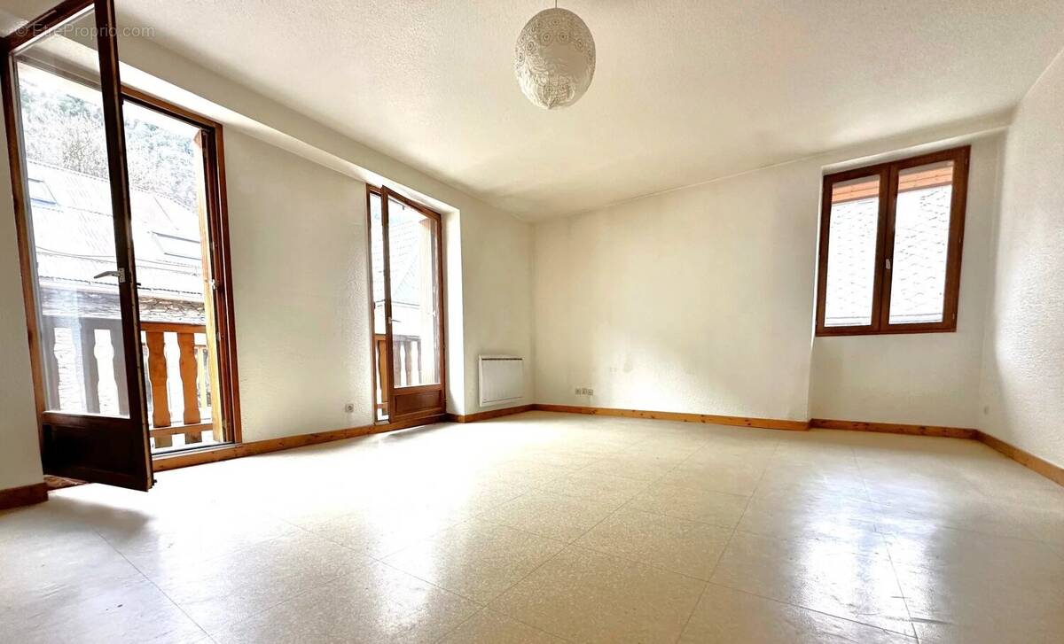 Appartement à LE BOURG-D&#039;OISANS