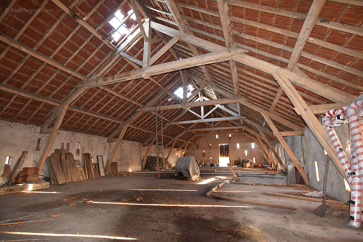 Maison à SAINT-GERAND-LE-PUY