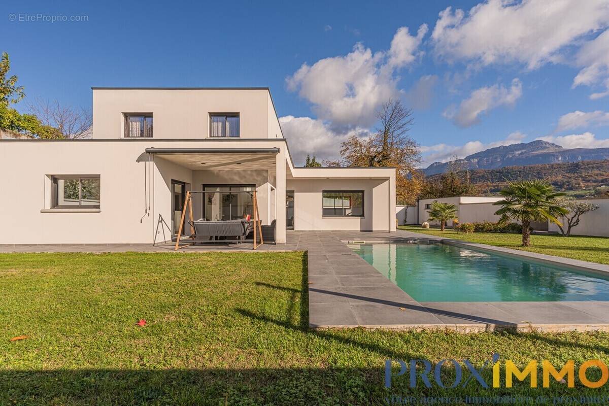 Maison à COUBLEVIE