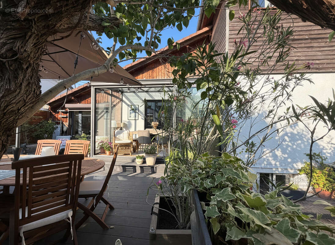 Maison à HOUILLES