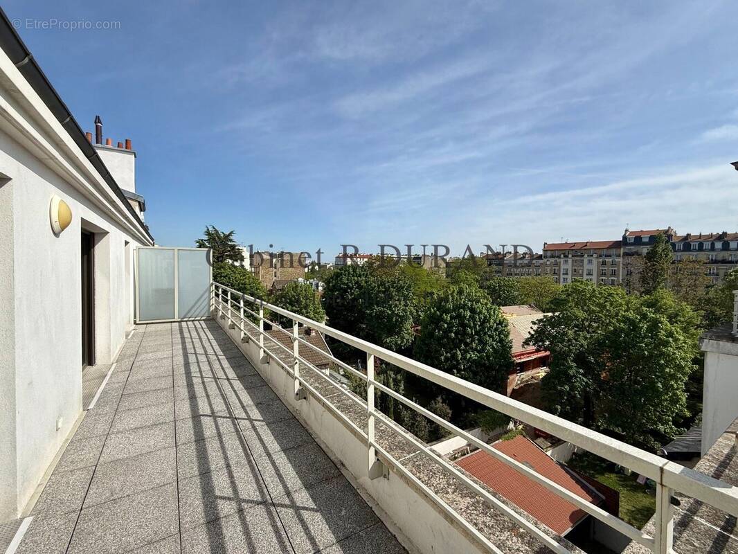 Appartement à COLOMBES