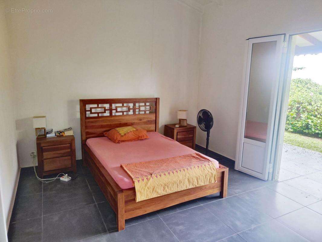 Maison à CAPESTERRE-BELLE-EAU