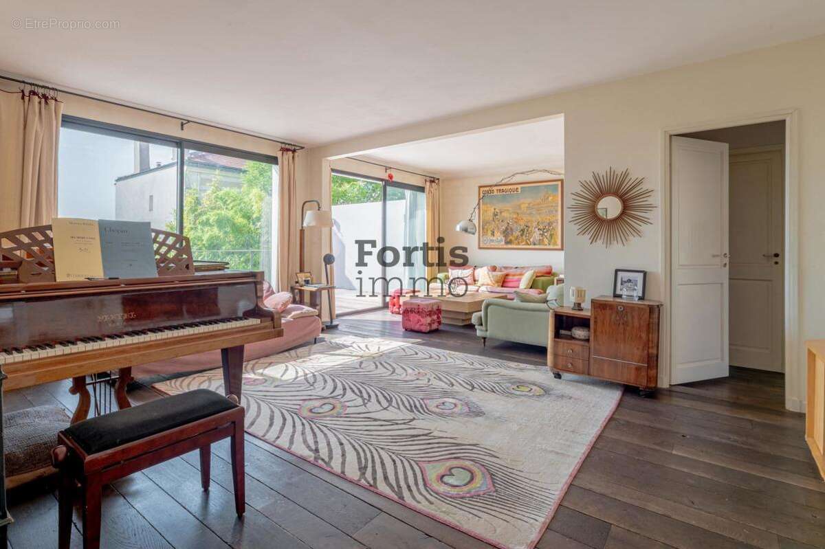Suresnes - propriete contemporaine d'exception vue sur paris - photo 4