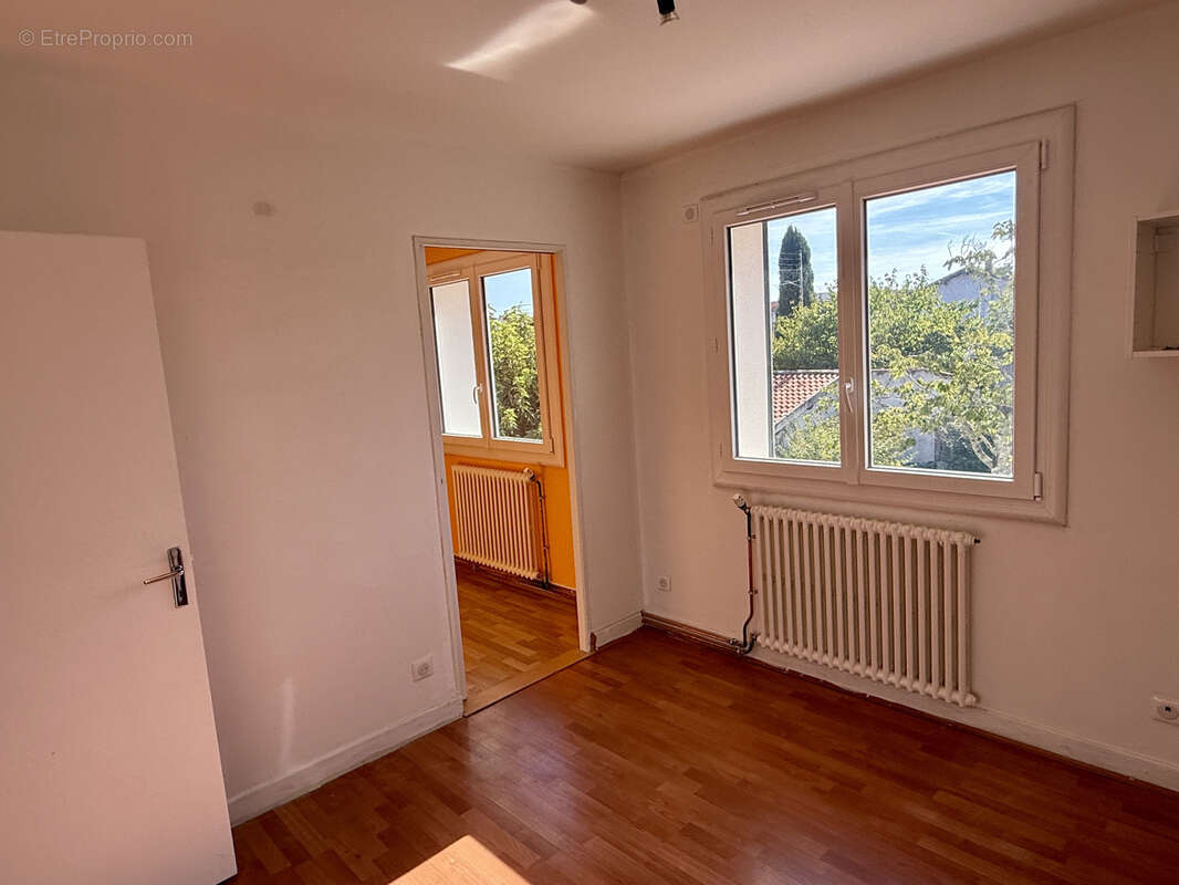 Maison à SAINT-JUERY