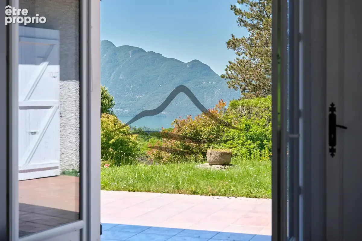 Pugny-Chatenod - Rare à la vente - Maison de caractère avec vue lac panoramique - photo 6