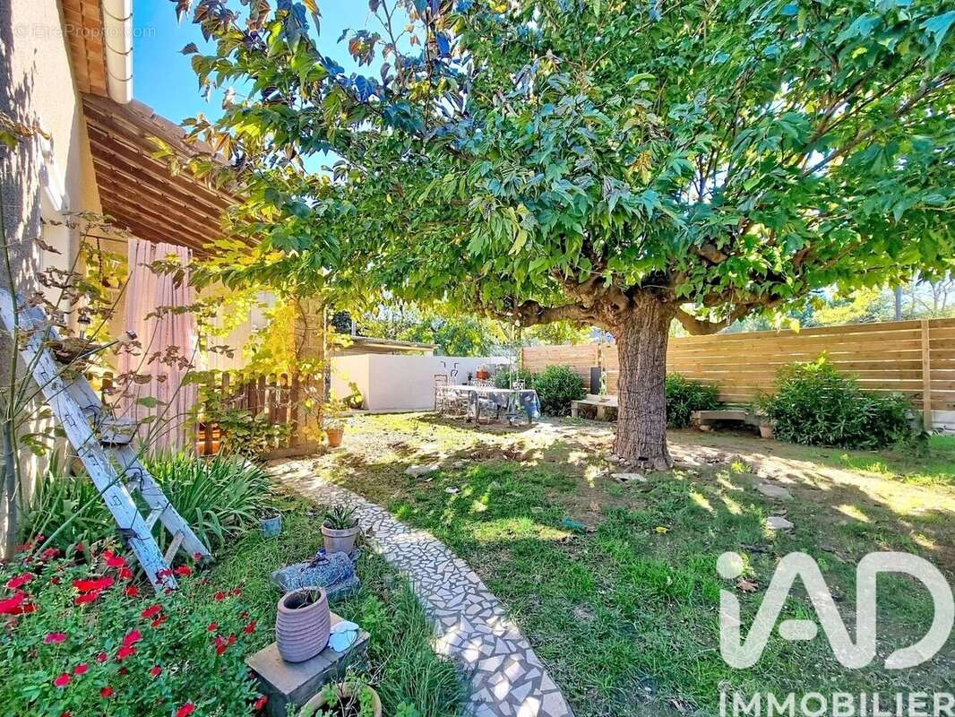 Maison 106 m² à Bagnols-Sur-Ceze  - photo 3
