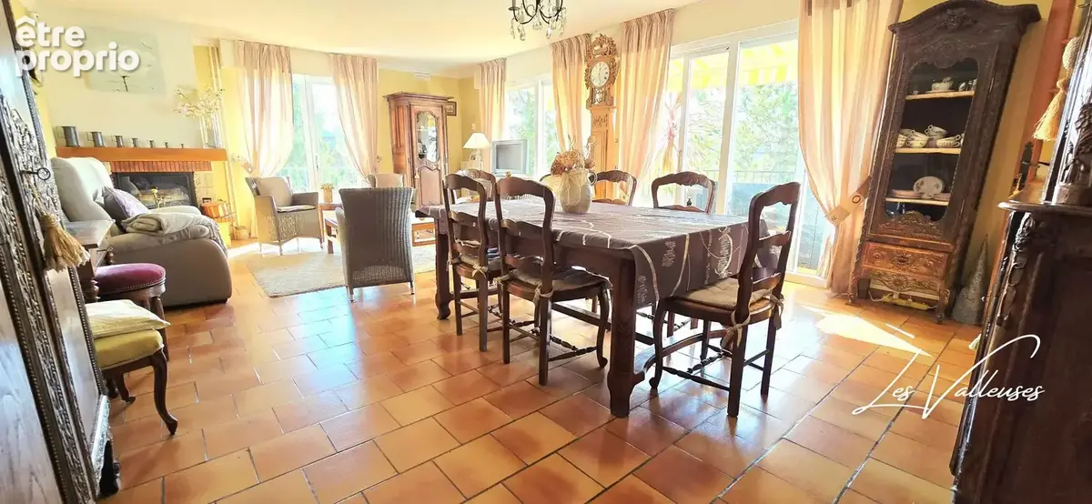 Maison 8 pièces 185 m² à vendre à Martin-Eglise (76370) - photo 8