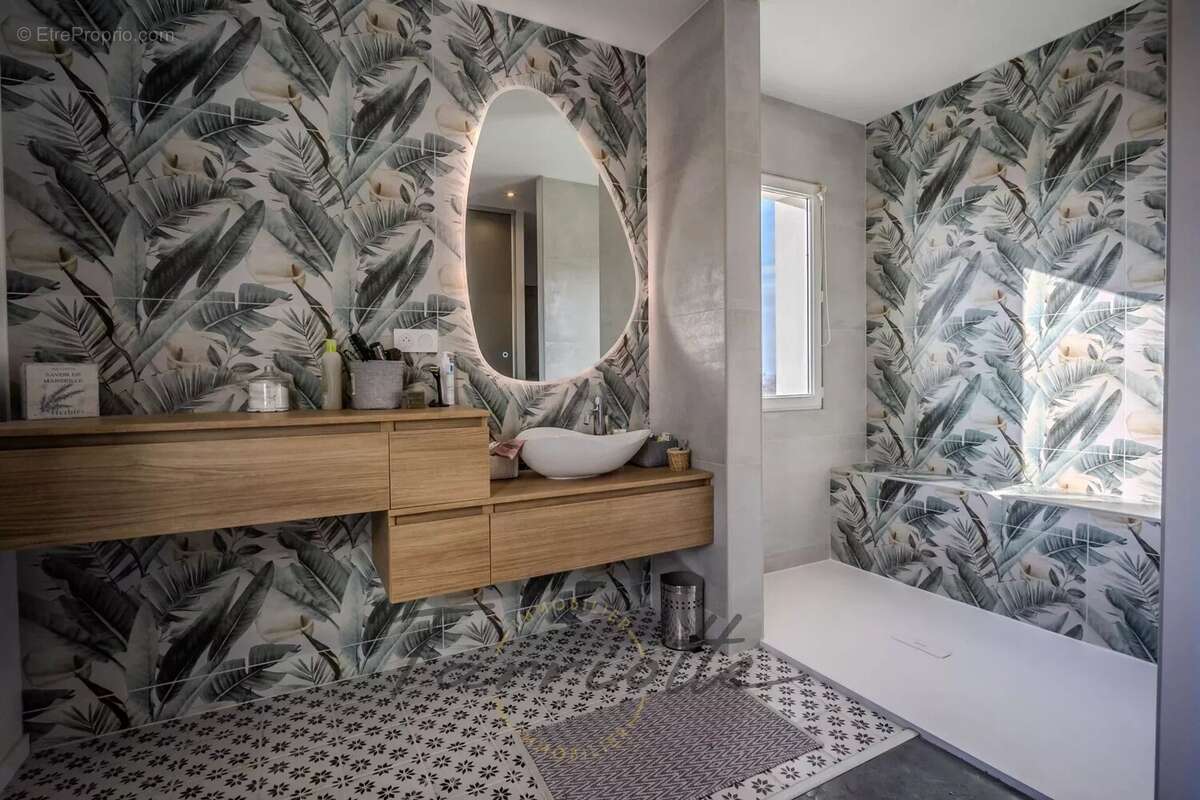 VILLA - 10672 - photo 19