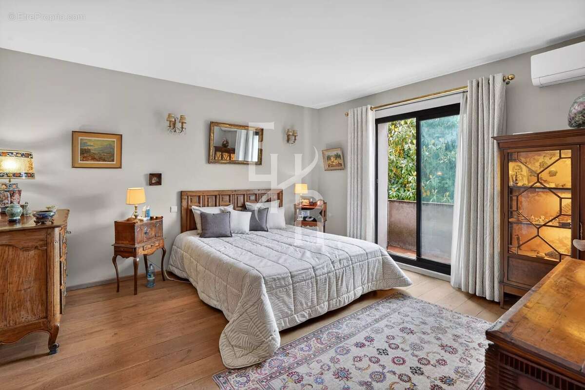 Maison à MOUGINS