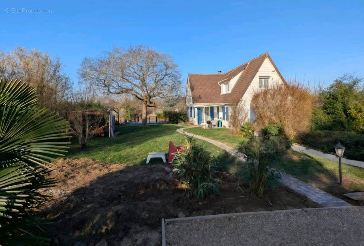 Maison à DANNEMOIS