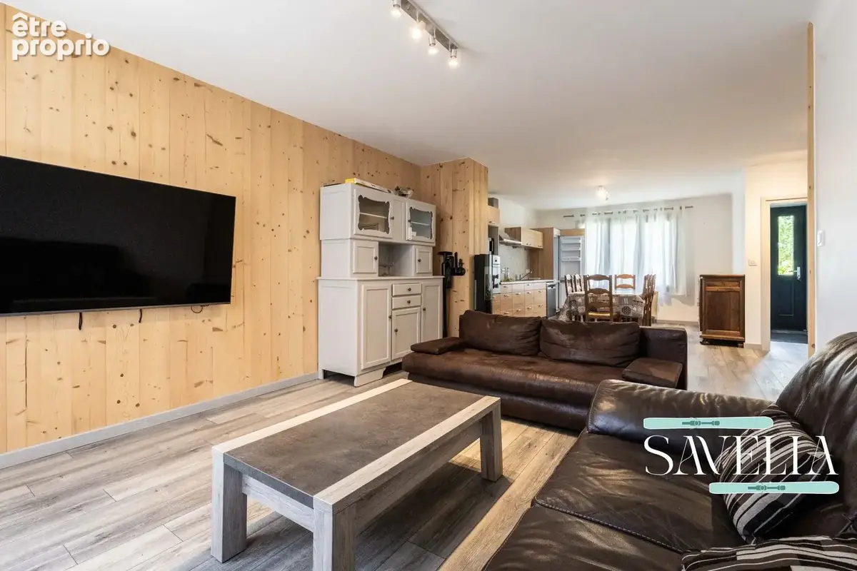 Maison 140 m² à La Perriere  - photo 4