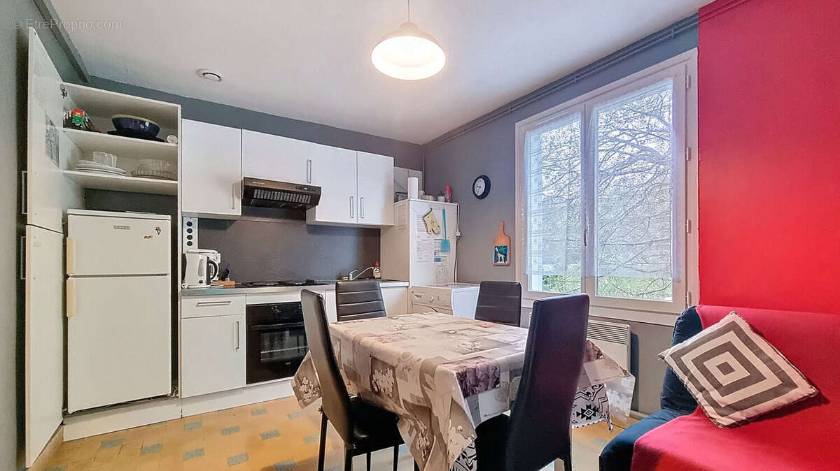 Maison à CHAMBON-SUR-LAC