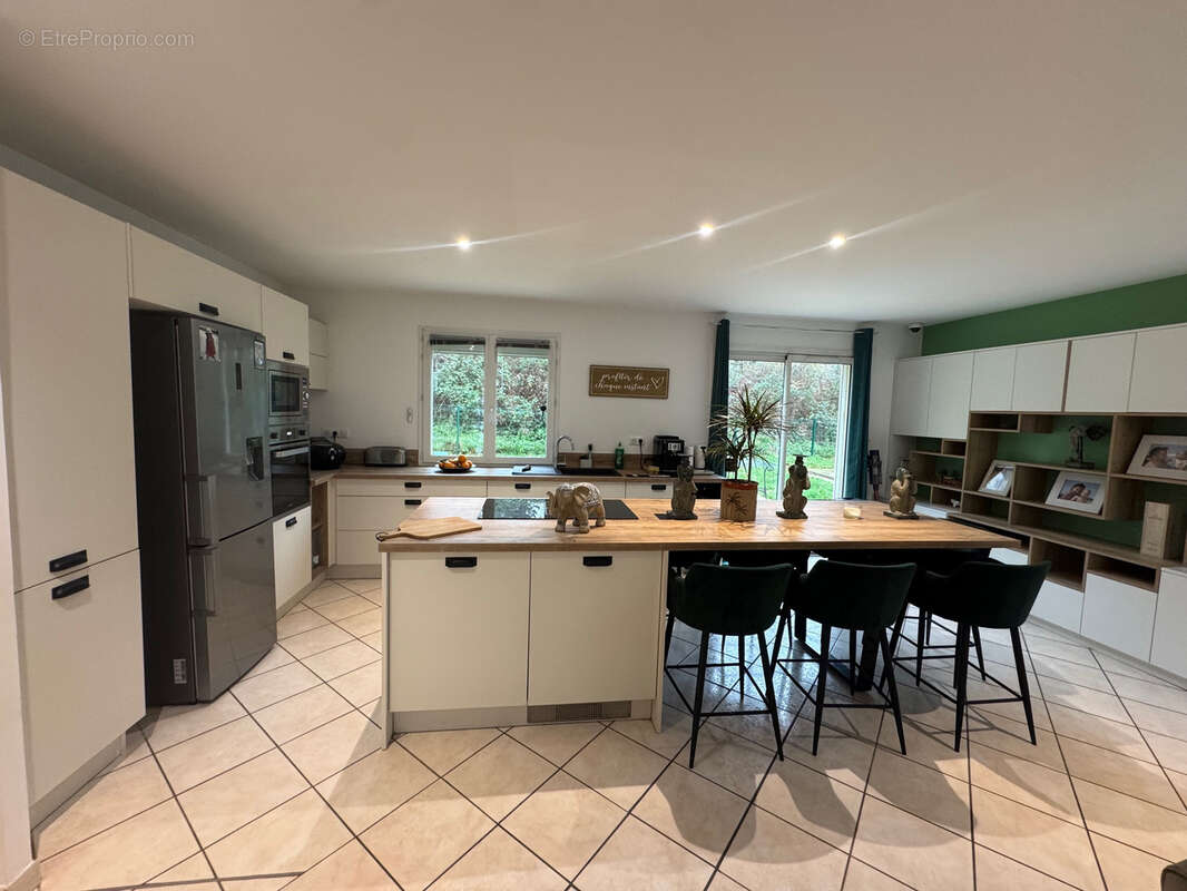 Maison à VERNEUIL-SUR-VIENNE