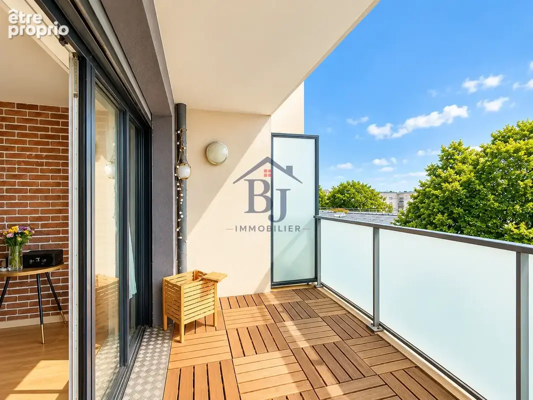 Beau T3 de 76 m2 - Terrasse, garage et parking - Résidence récente - photo 4