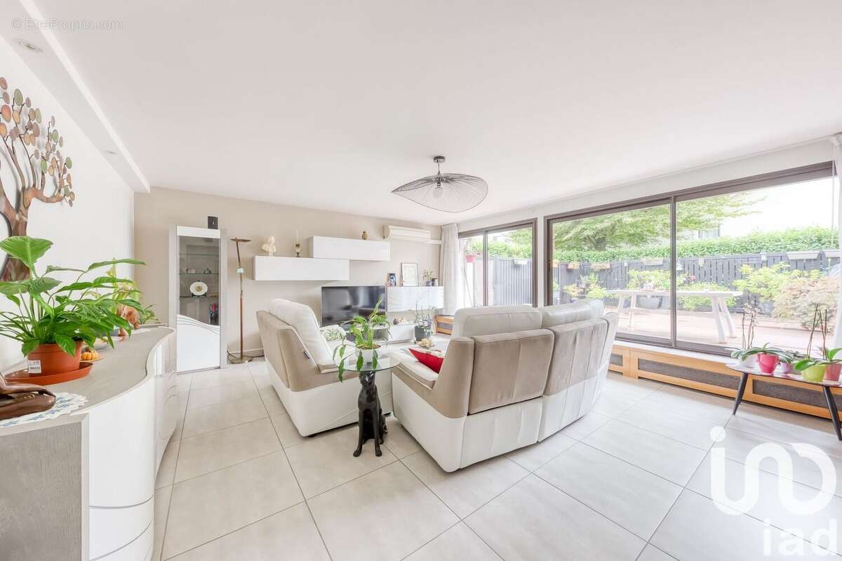 Photo 6 - Appartement à CHAMPS-SUR-MARNE