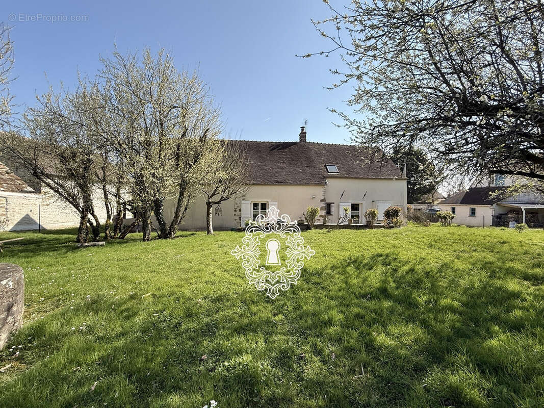 Maison à DONNEMARIE-DONTILLY