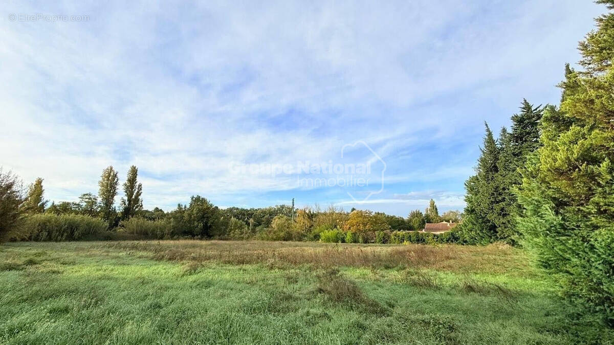 Terrain à AUBIGNAN