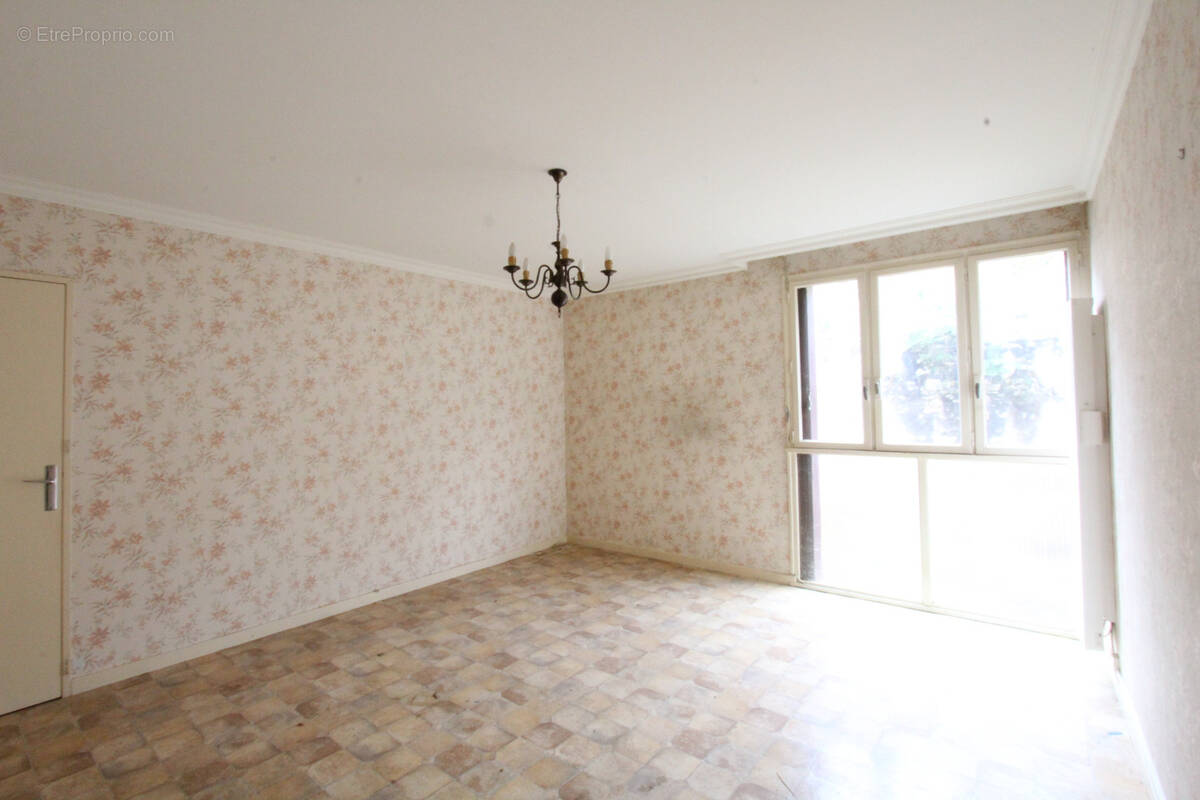 Appartement à LA CHARITE-SUR-LOIRE