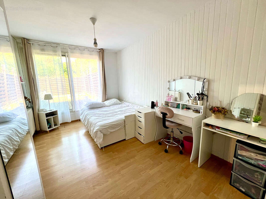 Appartement Cergy 4 pièce(s) 89.23 m2 - photo 6