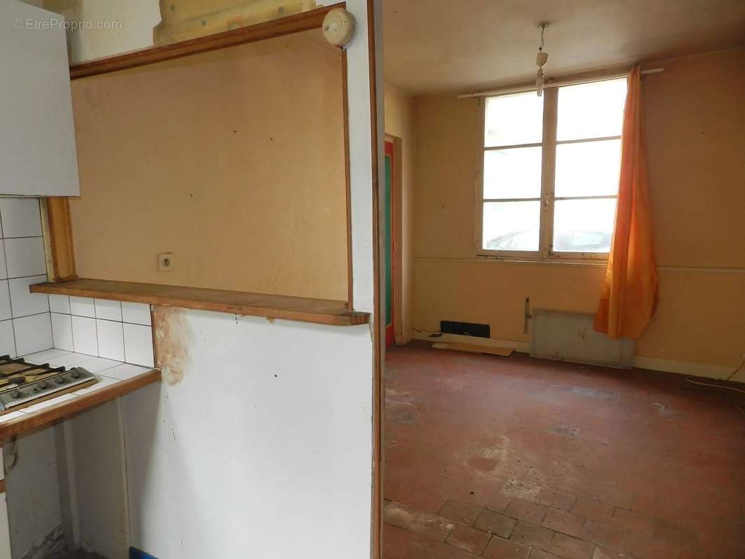 Maison à SAINT-PIERRE-SUR-DIVES