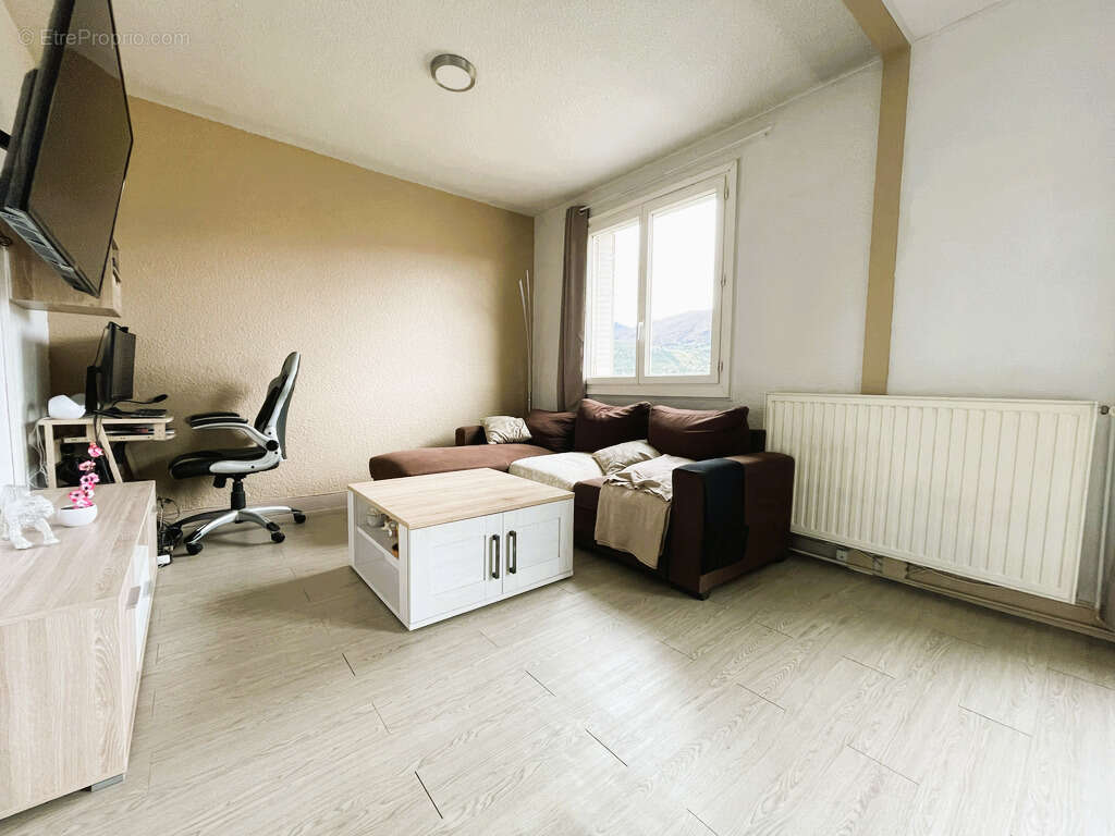 Appartement à FONTAINE