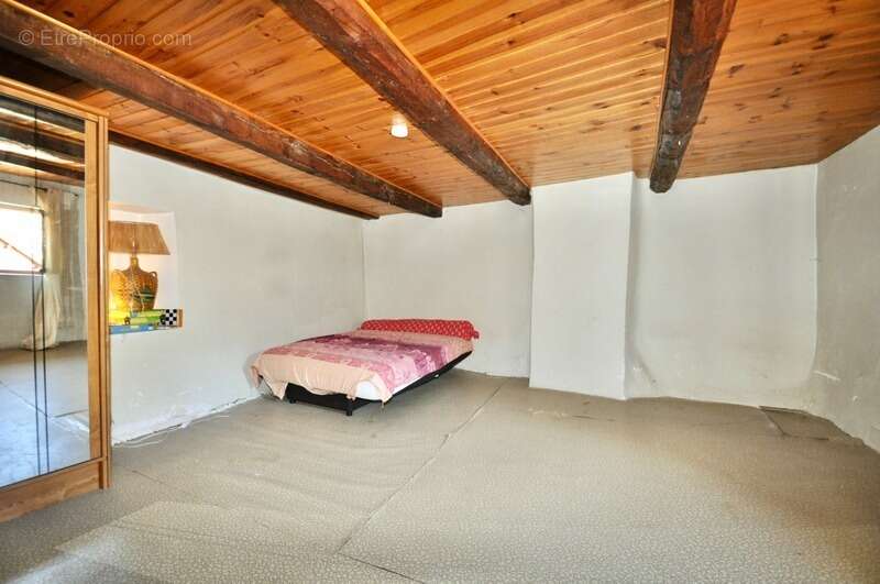 Dpt Alpes de Haute Provence (04), à vendre Proche ANNOT Maison de village en pierres 3 pièces, 60m², Cave et Terrasse - photo 7