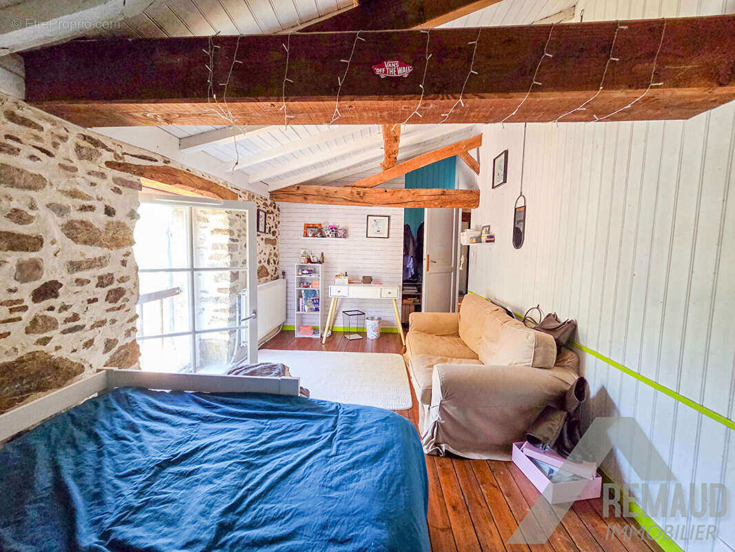 AIZENAY - Hameau proche Centre Ville - photo 12